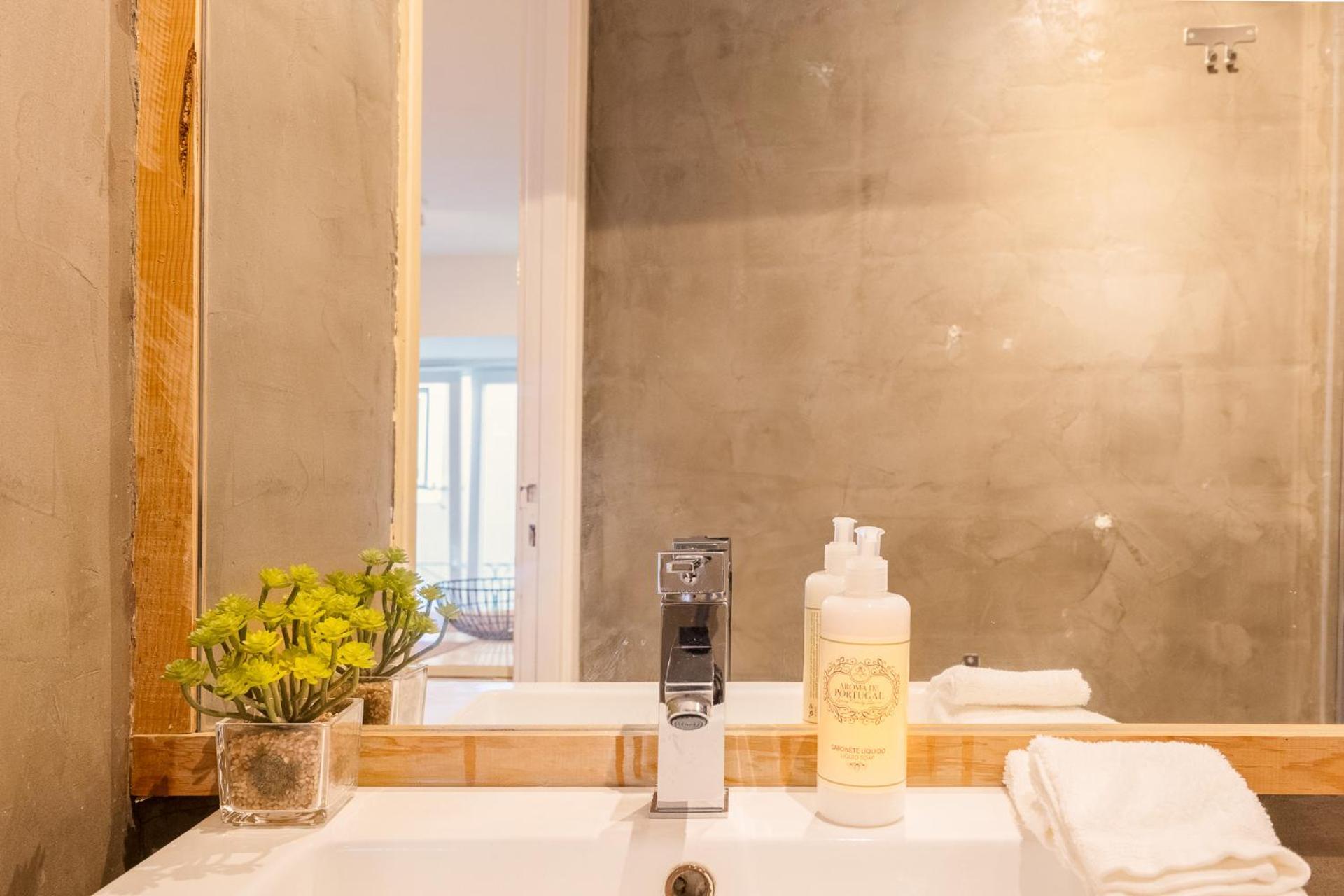 Contemporary Apartment In Chiado 3 Lisboa Extérieur photo